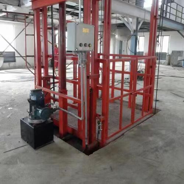 解决方案:乐山老板血亏才明白：液压货梯这样定做，多花十万全是冤枉钱