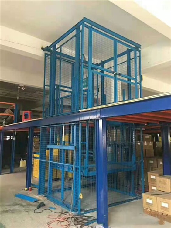 嵌入式卸货平台节省空间_升降货梯升降速度如何调节_可调节搭接板卸货平台